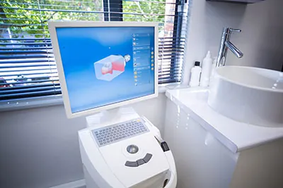 iTero digital dental impressions machine
