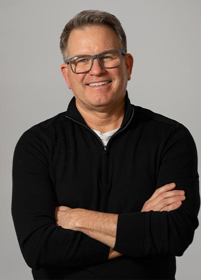 Dr. Jeff Henneberg, DDS